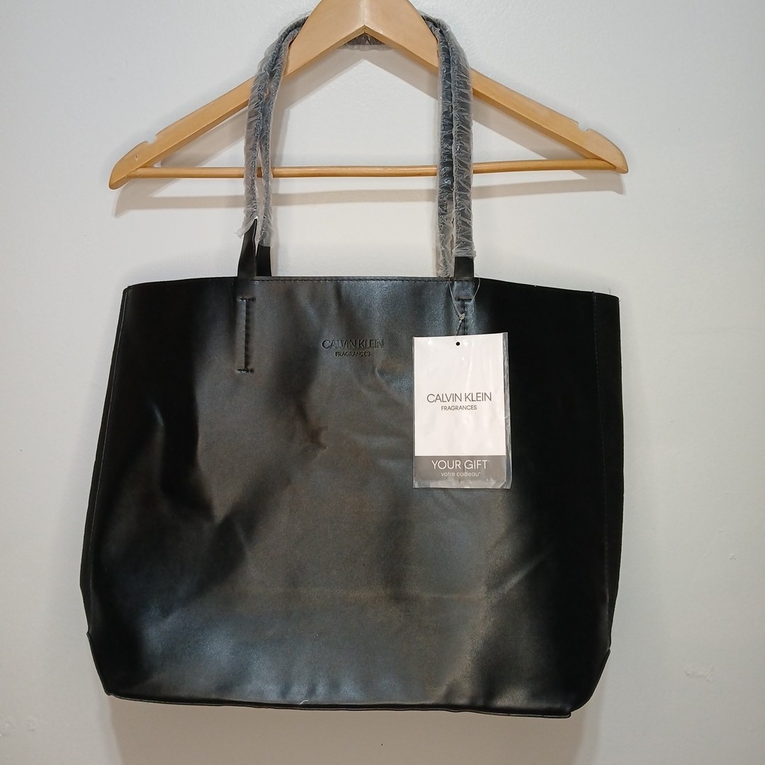 Calvin Klein Fragrances Large Black Faux Leather Faux Suede Tote Gift Bag Nwt!